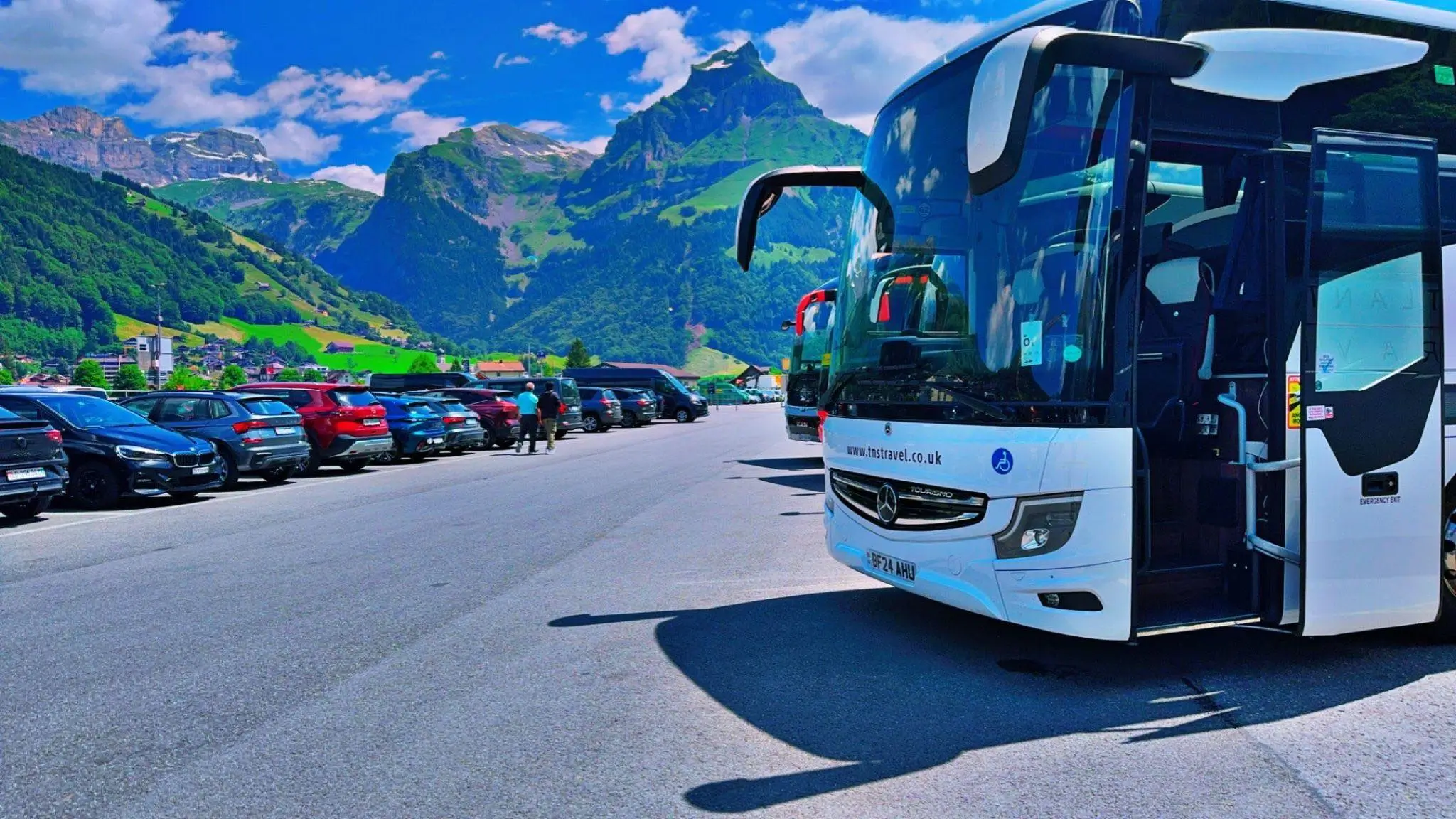 TNS Travel Mercedes-Benz coach