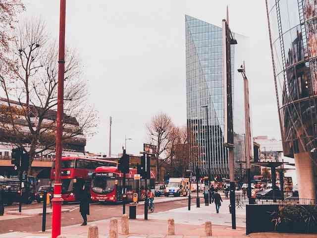 the-journey-from-buses-to-executive-coaches-and-local-minibus-hire-in-the-uk